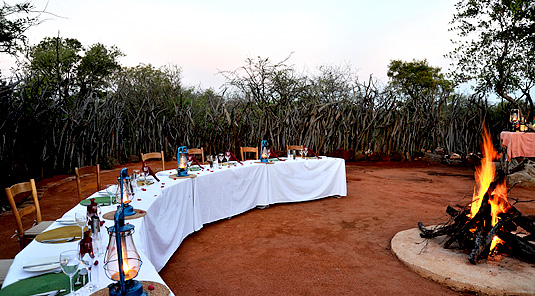 Madikwe Game Reserve - Buffalo Ridge Lodge - Boma Dining