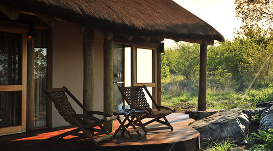 Madikwe Game Reserve - Buffalo Ridge Lodge - Thatched Chalet Deck