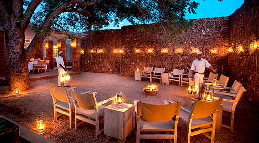 Farm House, Boma Dining - Morukuru Lodge - Madikwe Game Reserve