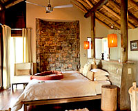 Buffalo Ridge Lodge - Madikwe Game Reserve Lodge Accommodation